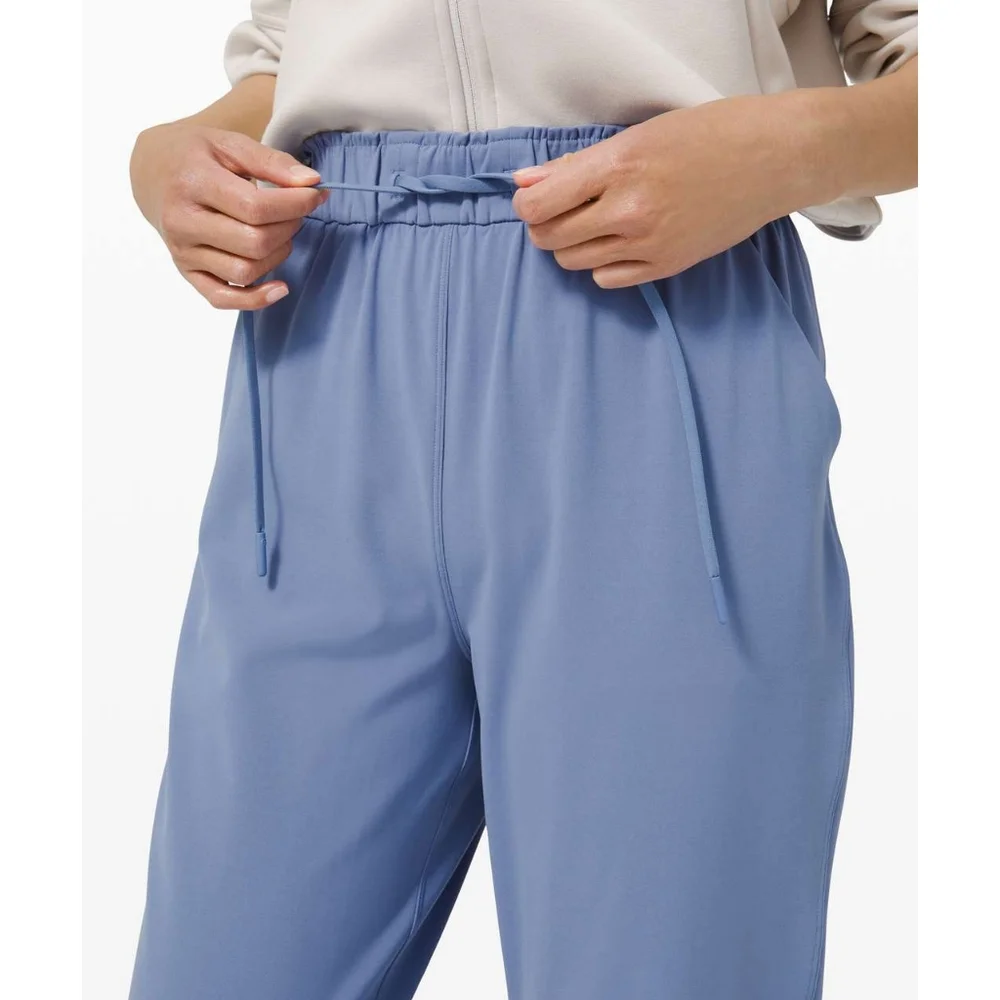 lululemon athletica excellent size